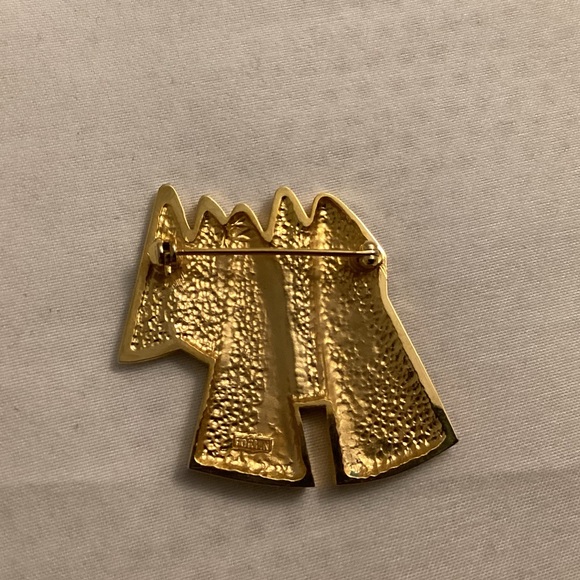 Vintage Fortin Modernist Gold Tone Nuns Signed Brooch - Picture 2 of 3